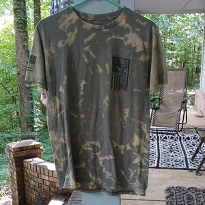 Men's‎ Camouflage T-Shirt. American Patriot Tee Shirt. Men's M